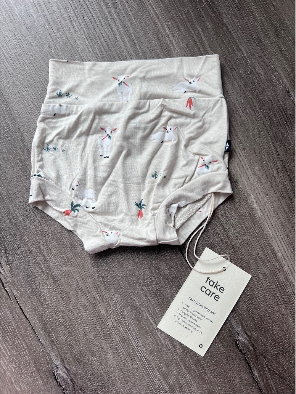Kyte Baby bummies lamb - new with tags 12-18 months